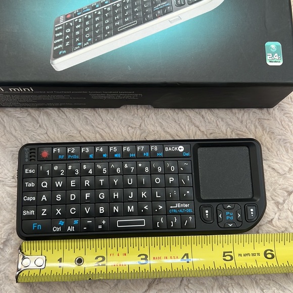 Rii mini - mini wireless keyboard mouse presenter combo with laser pointer 2.4g - Picture 12 of 16